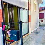 Maison Proche Et Centre Ville, Climatisee Avec Menage, Draps Et Serviettes Inclus