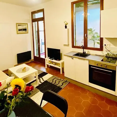 בית נופש Plage Et Centre Ville A Pied, La Maison Du Pecheur Est Climatisee Avec Menage, Draps Et Serviettes Inclus ארסשון