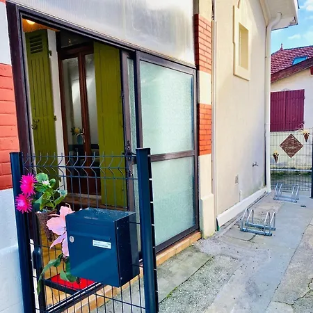 Plage Et Centre Ville A Pied, La Maison Du Pecheur Est Climatisee Avec Menage, Draps Et Serviettes Inclus