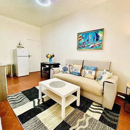 בית נופש Plage Et Centre Ville A Pied, La Maison Du Pecheur Est Climatisee Avec Menage, Draps Et Serviettes Inclus ארסשון