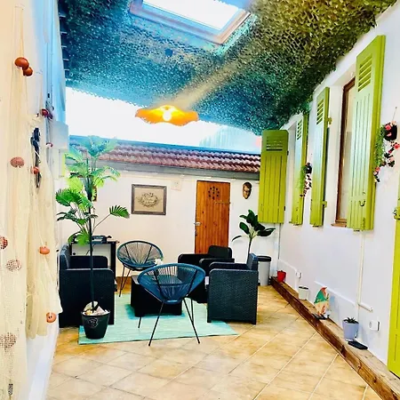 בית נופש Plage Et Centre Ville A Pied, La Maison Du Pecheur Est Climatisee Avec Menage, Draps Et Serviettes Inclus ארסשון