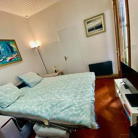 Plage Et Centre Ville A Pied, La Maison Du Pecheur Est Climatisee Avec Menage, Draps Et Serviettes Inclus בית נופש *