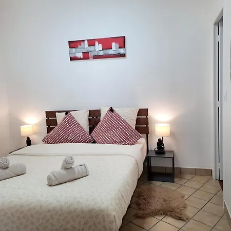 בית נופש Plage Et Centre Ville A Pied, La Maison Du Pecheur Est Climatisee Avec Menage, Draps Et Serviettes Inclus ארסשון