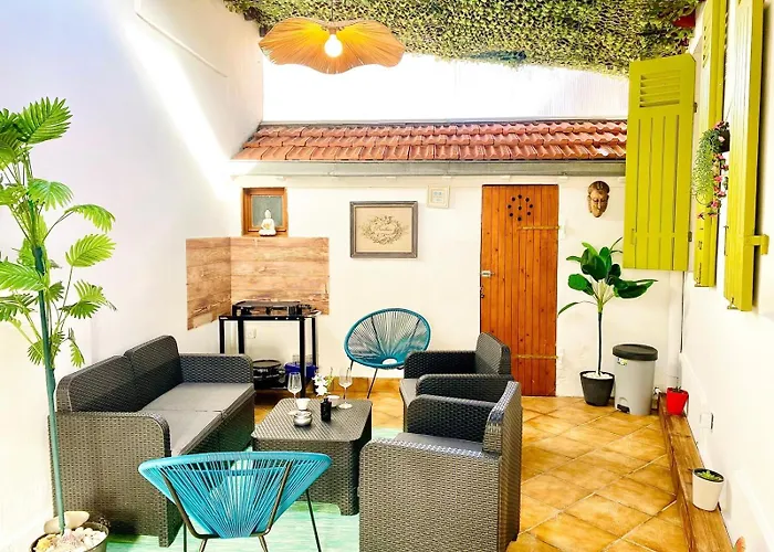 Maison Proche Et Centre Avec Menage, Draps Et Serviettes Inclus *